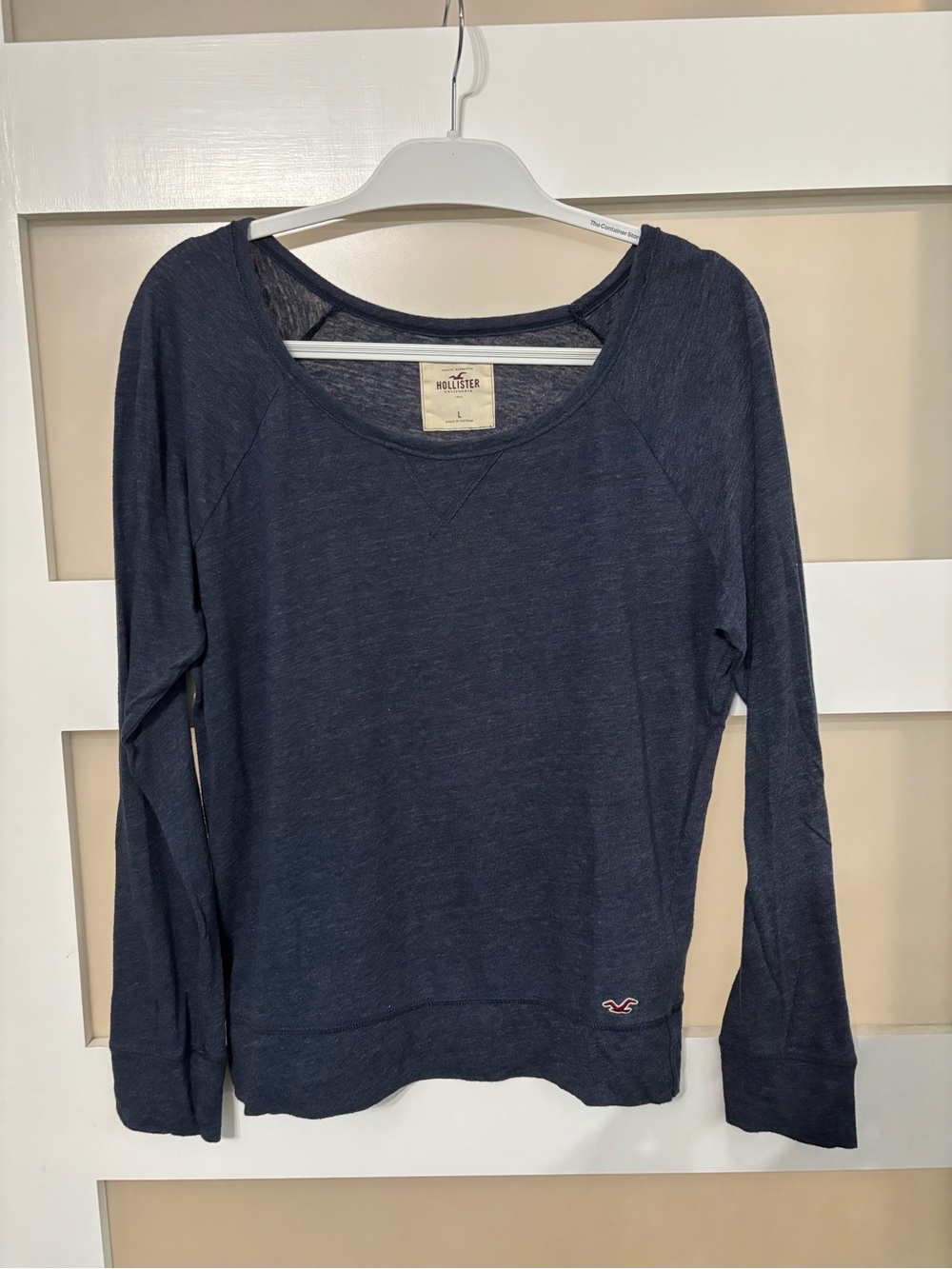 Hollister Women's Dark Navy Scoop Neck Long-Sleeve Sweatshirt